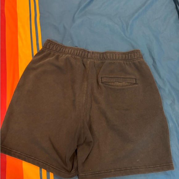Travis Scott X Jordan Shorts - Picture 3 of 3